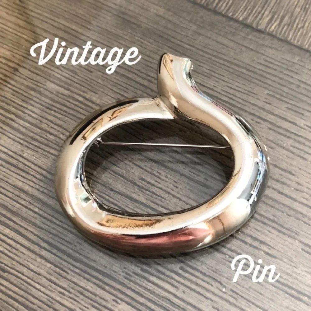 Vintage Modern Swirl Shaped Pin, Silver-tone Metal